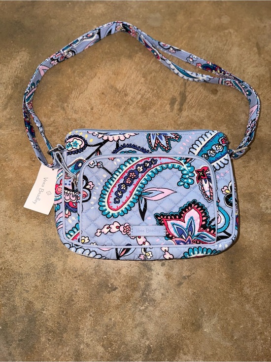 Vera Bradley Handbags - NWT Vera Bradley Makani Paisley RFID Little Hipster Crossbody Bag Blue
